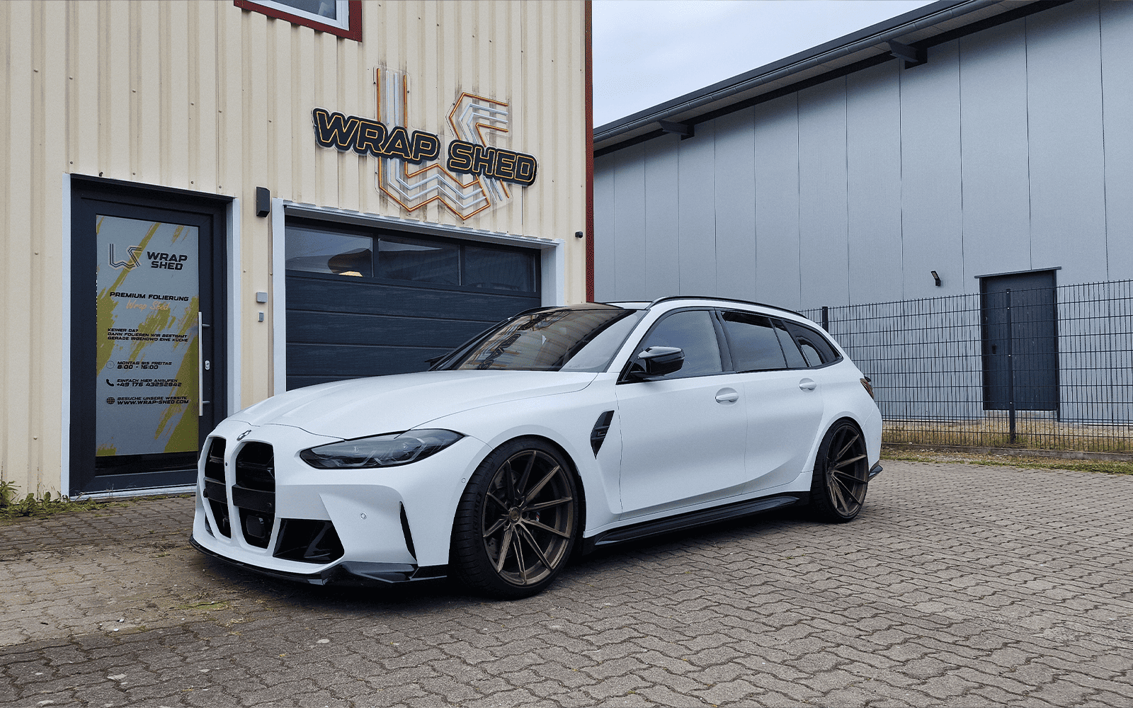 Seitenansicht des BMW M3 Touring mit matter PPF-Oberfläche